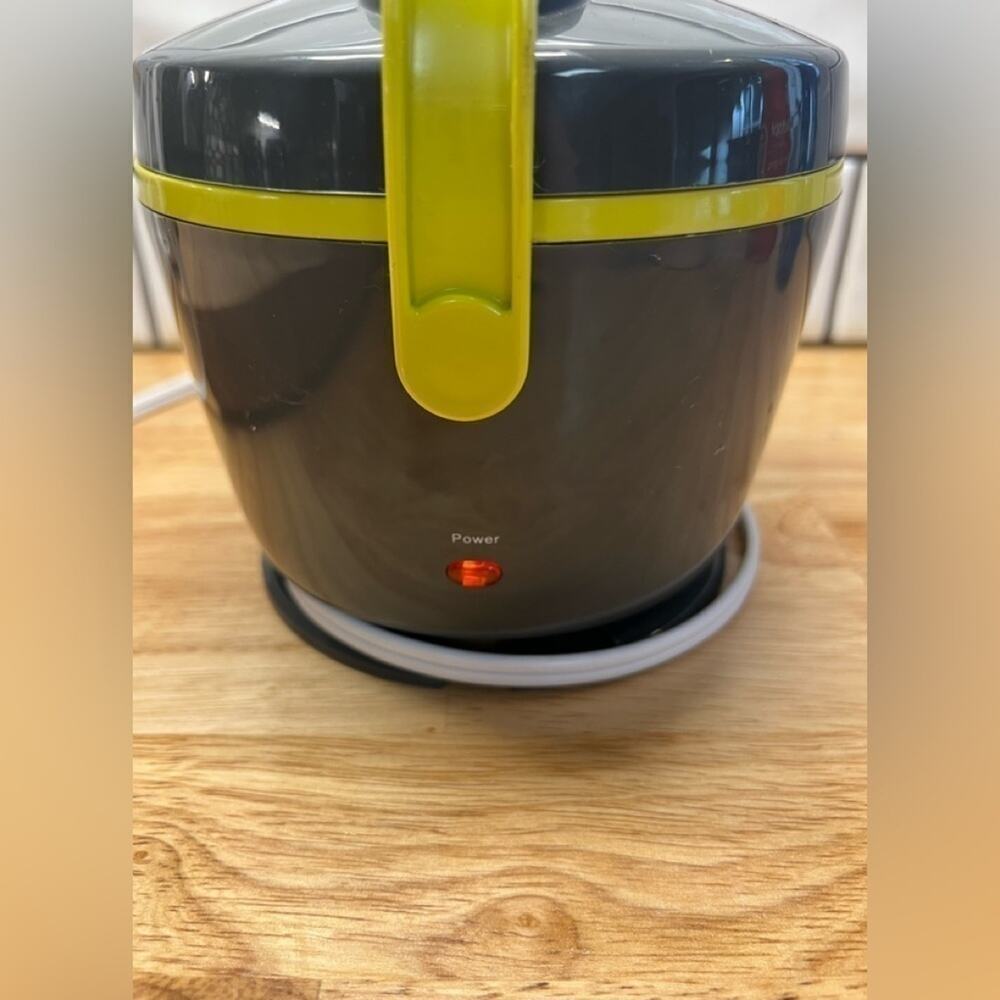 CROCK POT LUNCH MINI USED ONCE